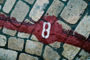 Нумерологи назвали «нещасливу» дату народження: найбільше випробувань приписують числу 8